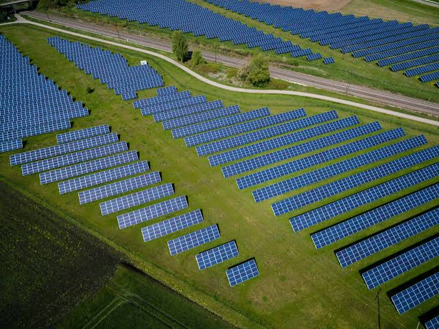 Climate-Investment-and-Scaling-Decarbonization-Solutions-web-image